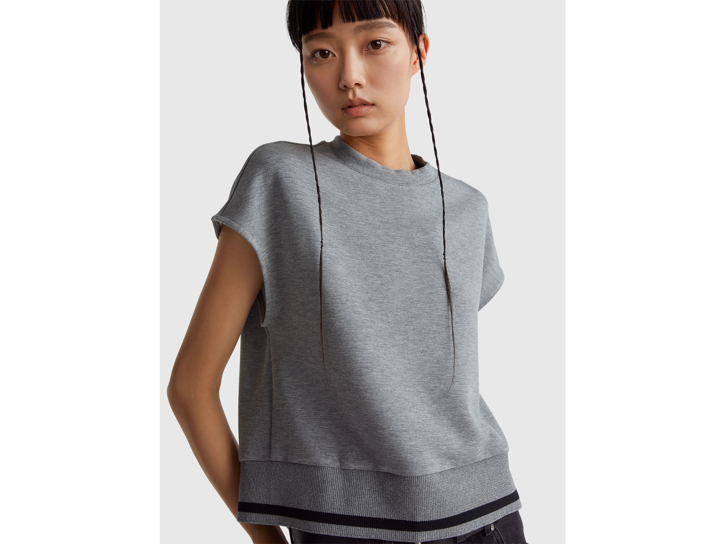 SLEEVELESS SWEATER Women image number 4